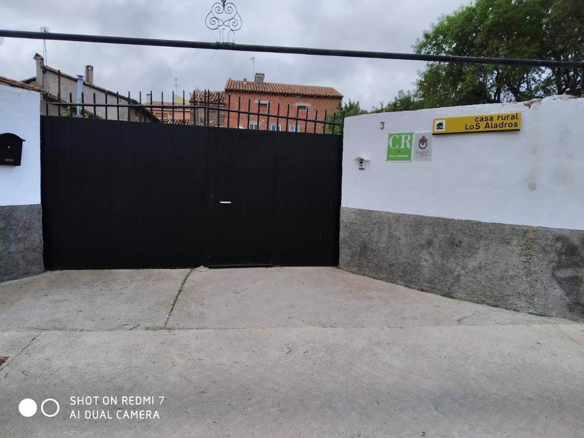 Los Aladros La Puebla De Valverde Zewnętrze zdjęcie